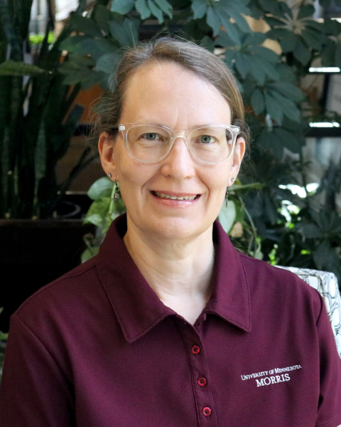 Headshot of Laura Thielke